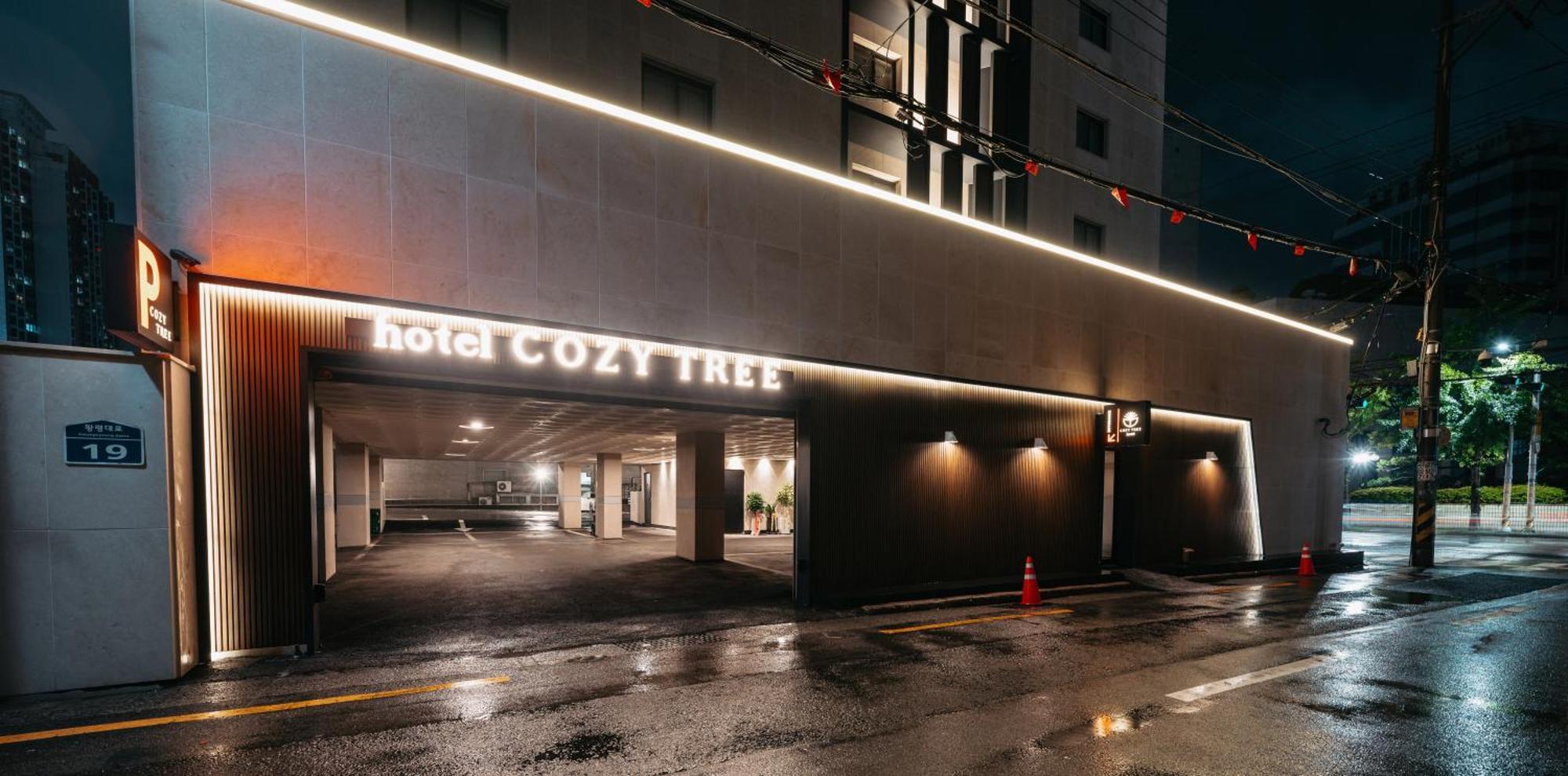 Cozy Tree Hotel Seomyeon Busan Eksteriør billede